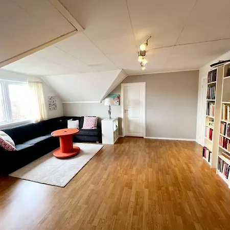호텔 Family Friendly, Quiet, Spacious 4*